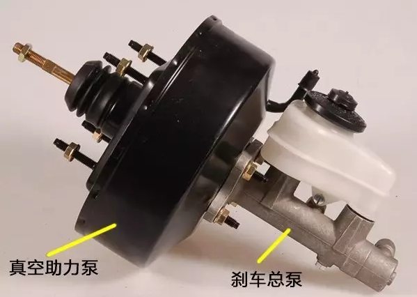 踩剎車感覺慢慢下沉是失靈前兆？